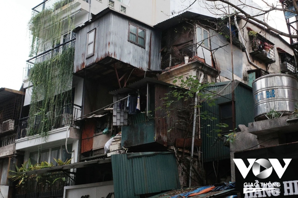 Và đây chính là nơi sinh sống của rất nhiều người Hà Nội, đặc biệt ở khu phố cổ
