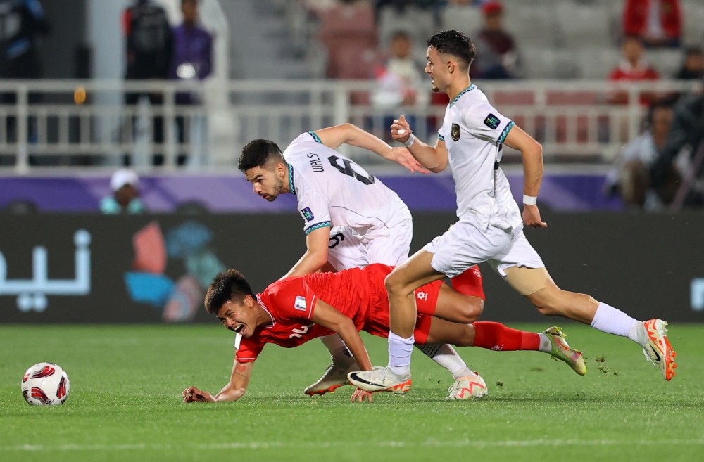 ĐT Việt Nam bị loại sớm khỏi Asian Cup 2023 (Ảnh: Reuters).