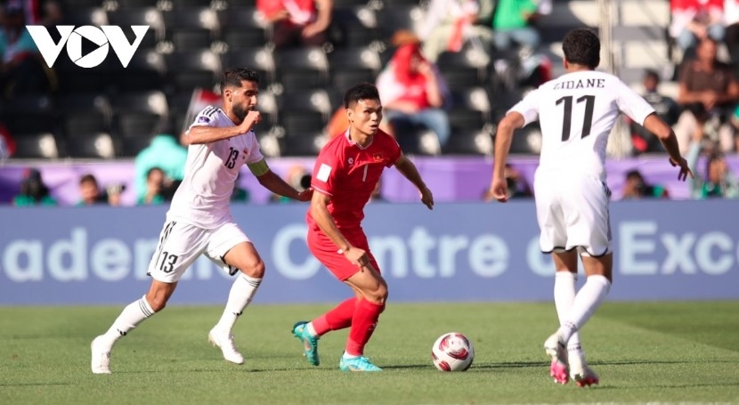 Vietnam bid farewell to Asian Cup with a 2-3 defeat to Iraq after conceding in the last minute of the game.
