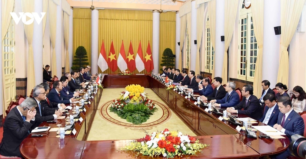Immediately after the official welcome ceremony held at the Presidential Palace, the two State leaders hold talks on measures aimed at further strengthening the strategic partnership between the two countries which were elevated to  new heights in 2013.