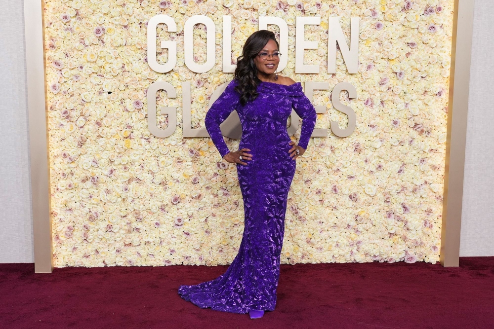 Oprah Winfrey đã diện đầm “The Color Purple” trong bộ đồ Louis Vuitton thiết kế riêng.