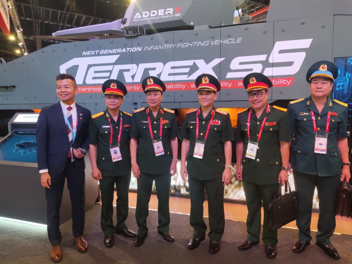 Đoàn Bộ Quốc phòng Việt Nam tham dự Singapore Airshow