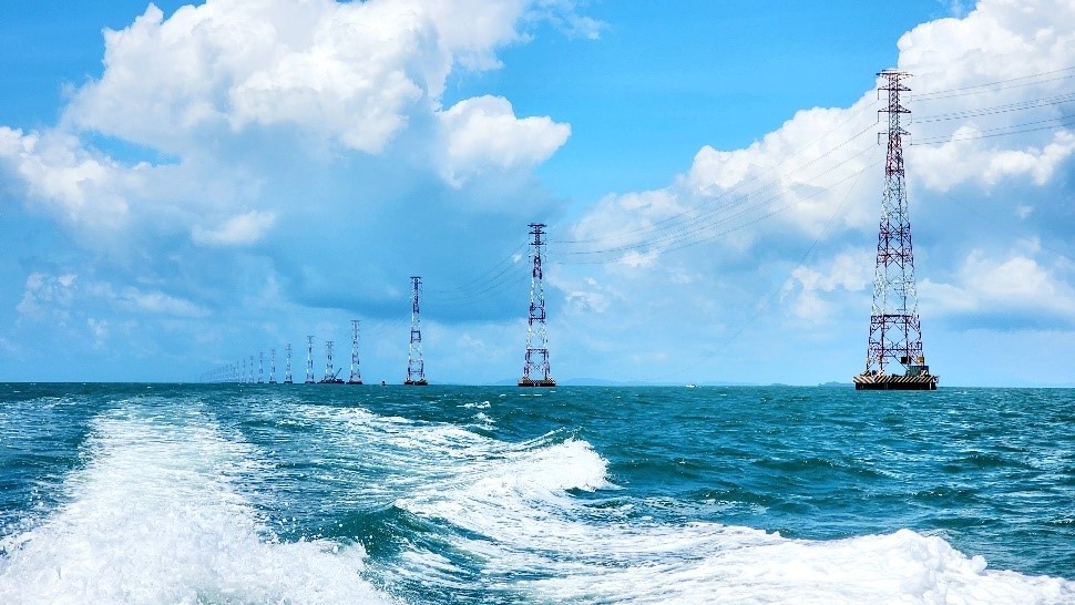 Công trình đường dây 220kV dài nhất Đông Nam Á vượt biển Kiên Bình – Phú Quốc đưa vận hành vào tháng 10/2022 (ảnh: EVNSPC)