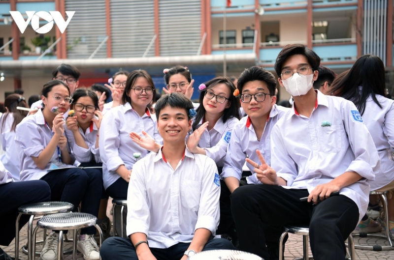 Thế hệ "gen Z" có nhiều cách thể hiện sáng tạo để bày tỏ tình cảm, sự tri ân với thầy cô (Ảnh minh họa)