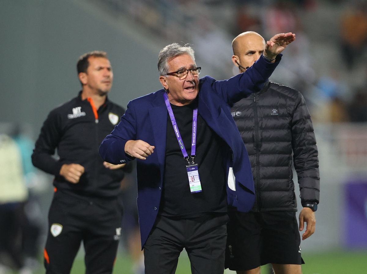 HLV Branko Ivankovic dẫn dắt ĐT Trung Quốc (Ảnh: Reuters).