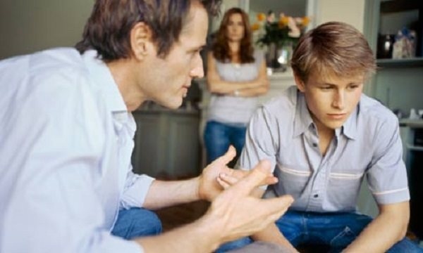Chưa đến 2 tháng sống riêng, con trai tôi đã nằng nặc đòi về với bố mẹ (Ảnh minh họa)