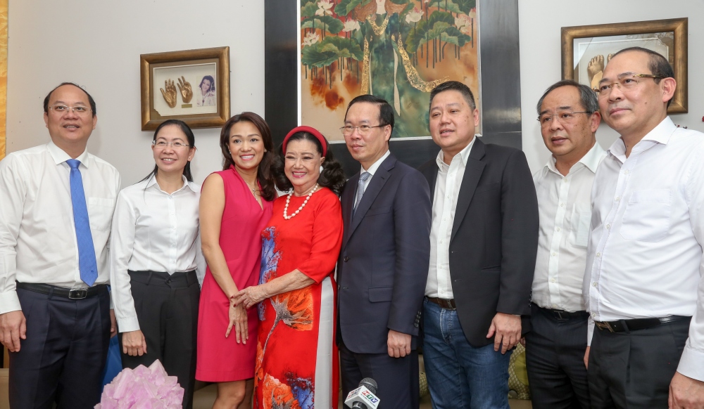 Chủ tịch nước đến thăm, chúc Tết NSND Kim Cương