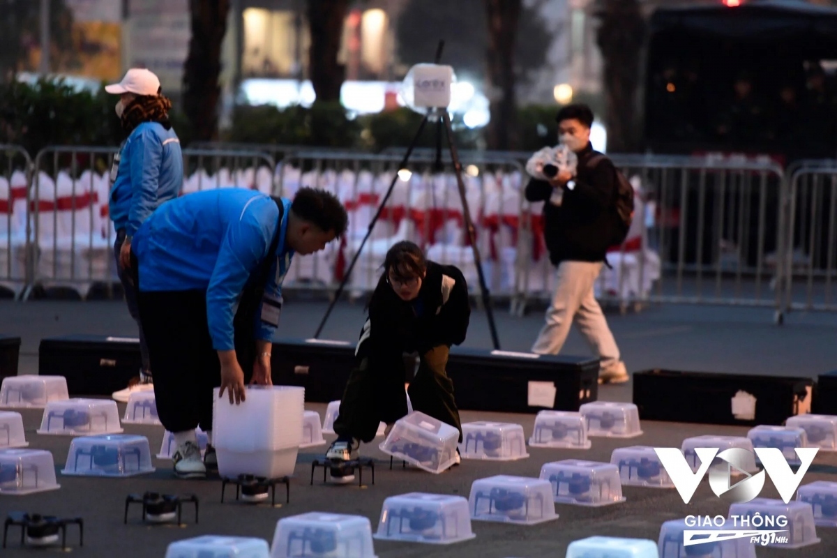 The show will feature the participation of 2,024 drones and is expected to set a Southeast Asian record.