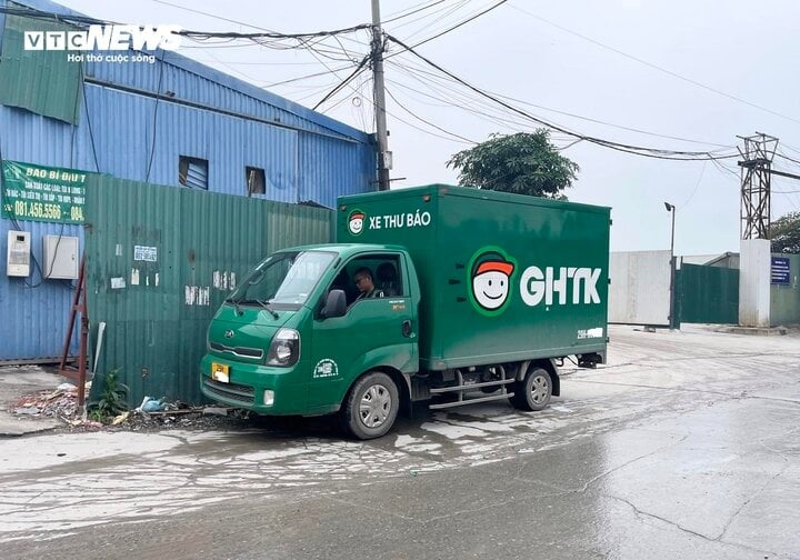 Nhiều hãng giao hàng quá tải dịp Tết Nguyên đán 2024. (Ảnh minh họa: Thành Lâm)