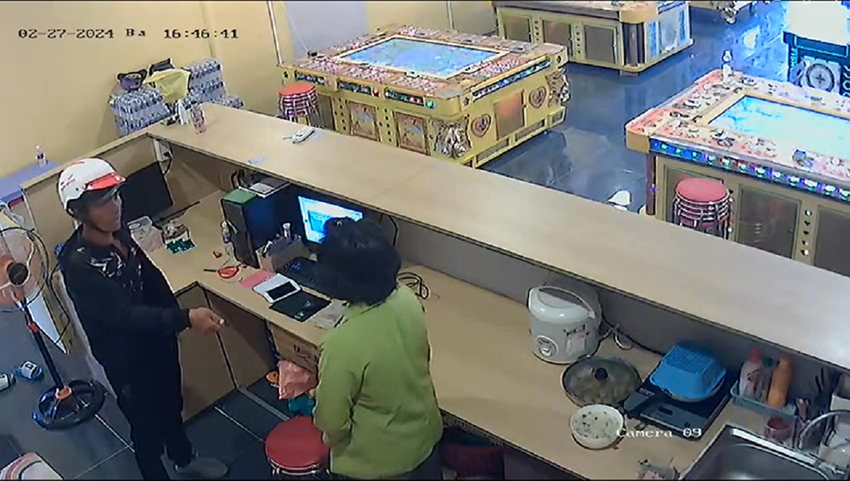 Hiện trường vụ việc (Ảnh cắt từ camera an ninh)