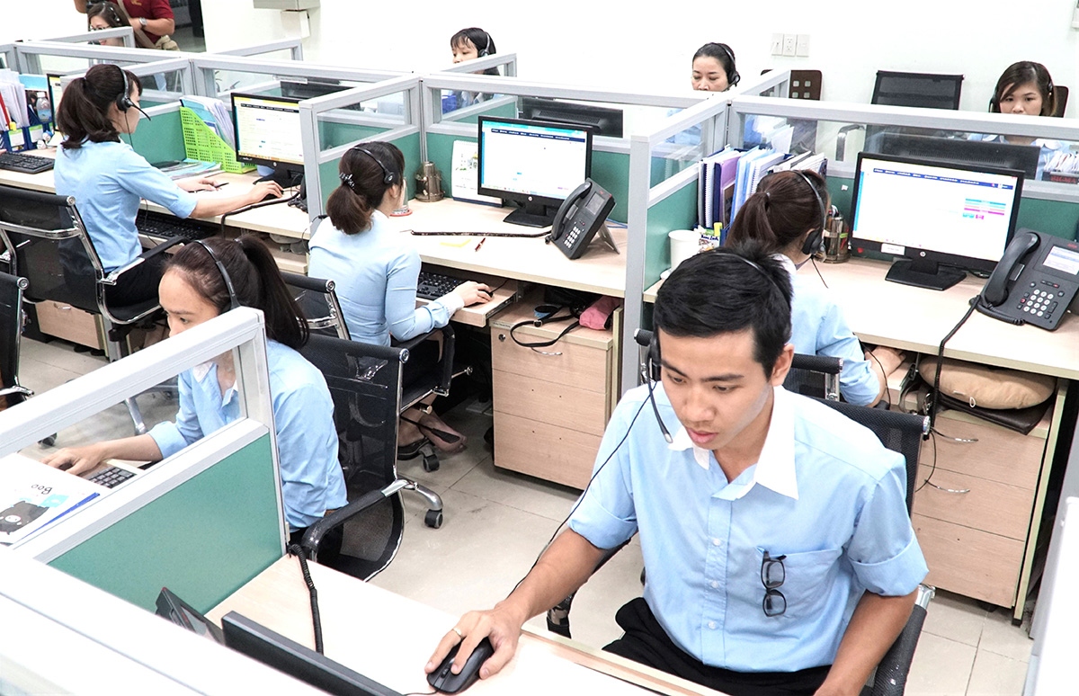 TTCSKH luôn có đội ngũ điện thoại viên làm việc 24/24 suốt Tết, sẵn sàng tiếp nhận, xử lý thông tin liên quan đến cung cấp điện, báo sự cố và dịch vụ khác trên địa bàn quản lý