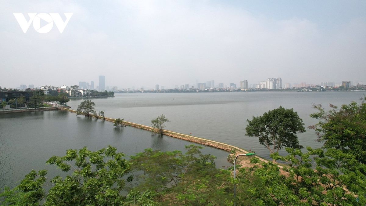 Sẽ có 10 loại hình kinh doanh dịch vụ được phép hoạt động trên Hồ Tây.