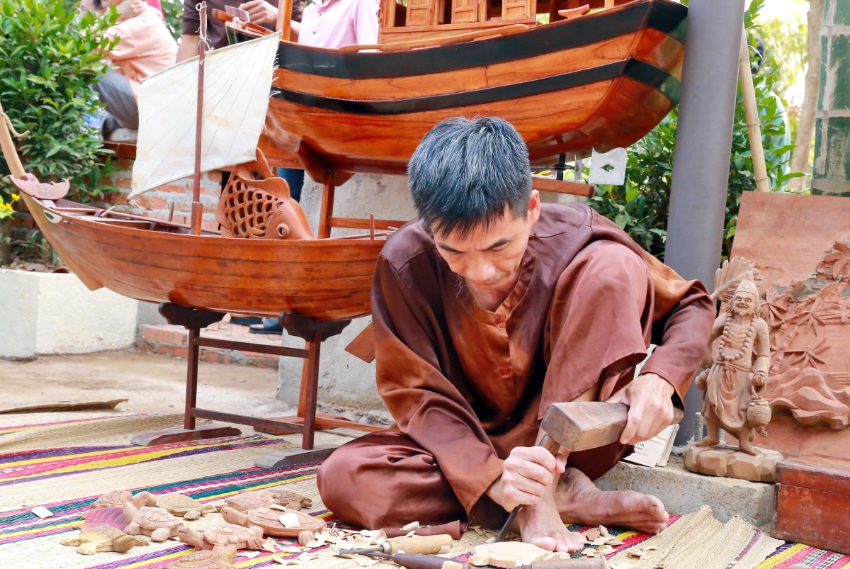 Không gian trình diễn nghề dành cho các nghệ nhân.