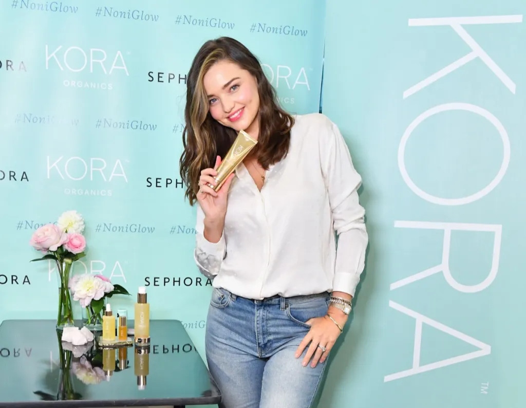 Miranda Kerr đang là chủ sở hữu của thương hiệu chăm sóc da mang tên Kora