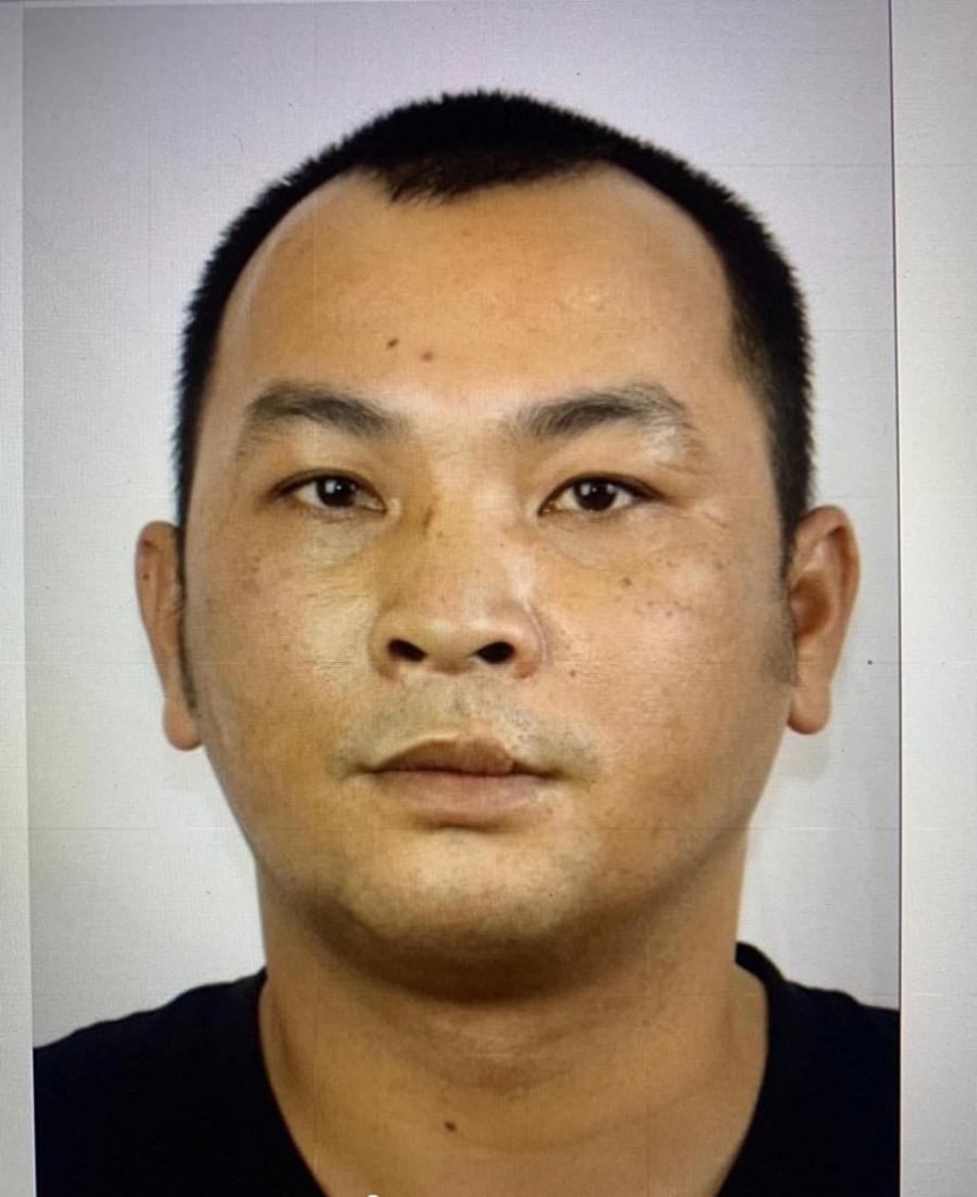 Nghi can Bùi Văn Lương.