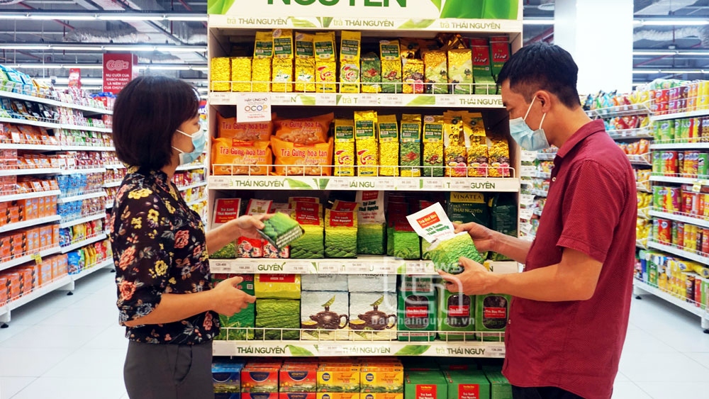 Sản phẩm trà OCOP được bày bán tại siêu thị GO! TP. Thái Nguyên - Ảnh: Báo Thái Nguyên