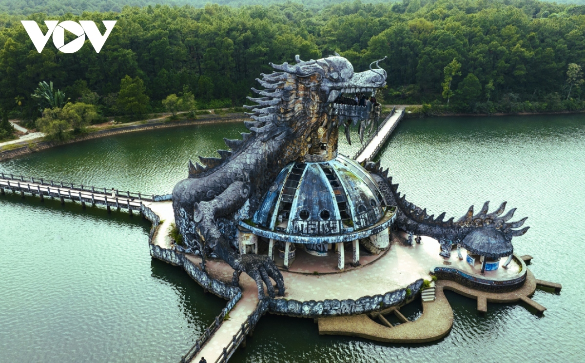 CNN listed dragon-themed Thuy Tien Water Park on the outskirts of Hue in the centre of the country among the world’s 10 fascinating theme parks in 2023. The amusement park opened back in 2004 and closed down just a few months later due to financial problems.