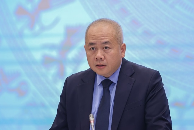 Thứ trưởng Bộ Kế hoạch và Đầu tư Đỗ Thành Trung phát biểu tại buổi họp báo
(Ảnh: VGP/Nhật Bắc)