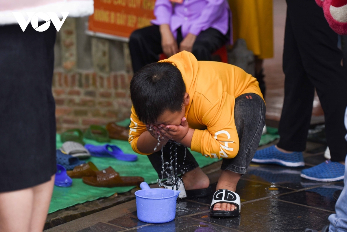 Water from the well can be drunk directly without filtering or boiling, it will boast a cool, natural sweetness.