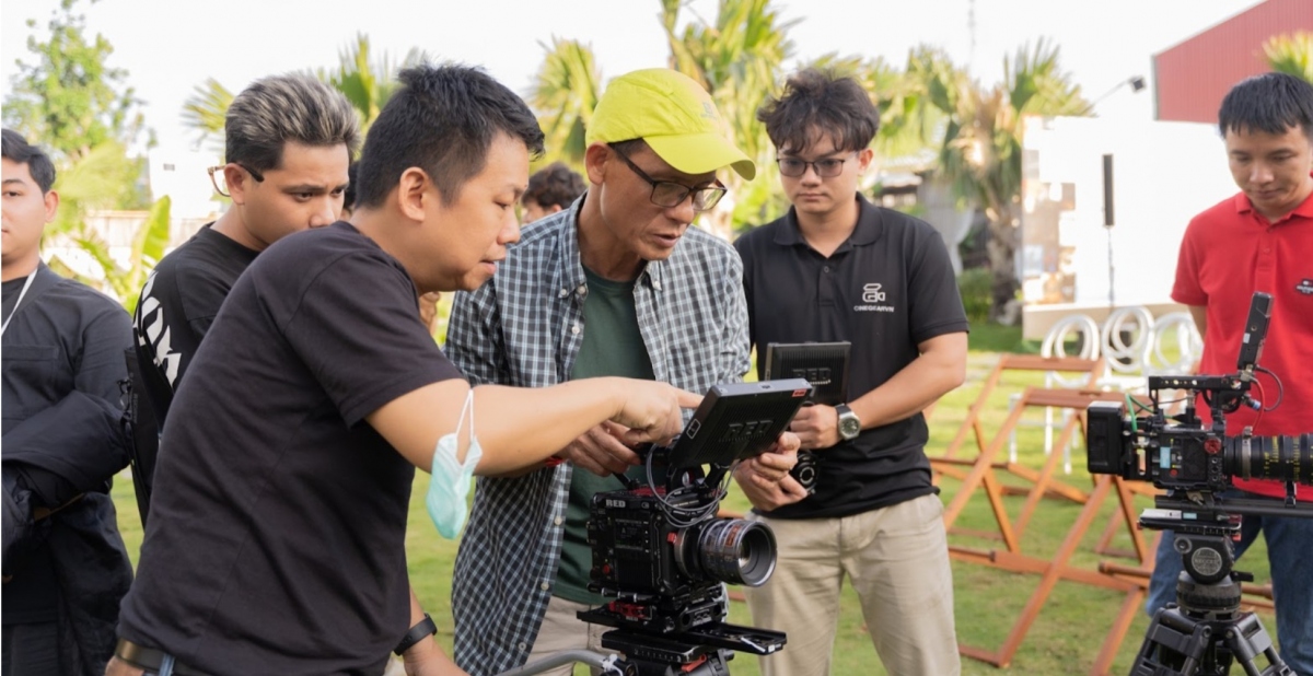NSND Lý Thái Dũng chia sẻ về kinh nghiệm quay phim.