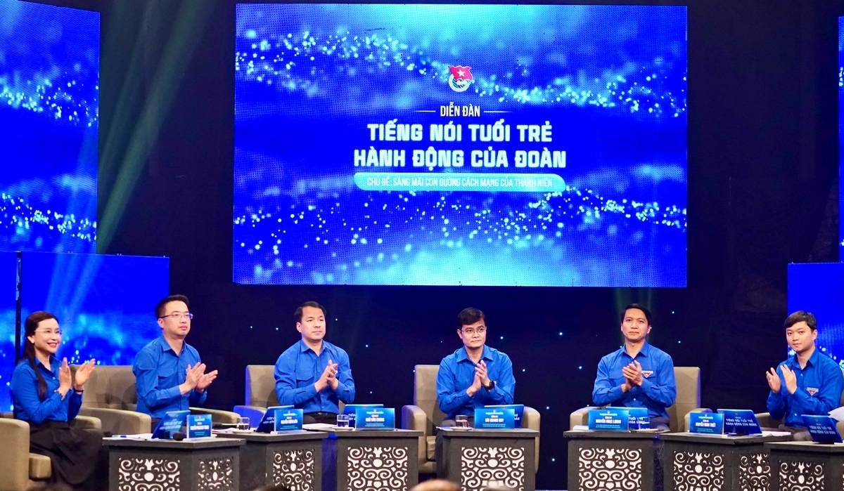 Ban Bí thư Trung ương Đoàn trực tiếp trao đổi, trả lời các câu hỏi, ý kiến góp ý của thanh thiếu nhi toàn quốc