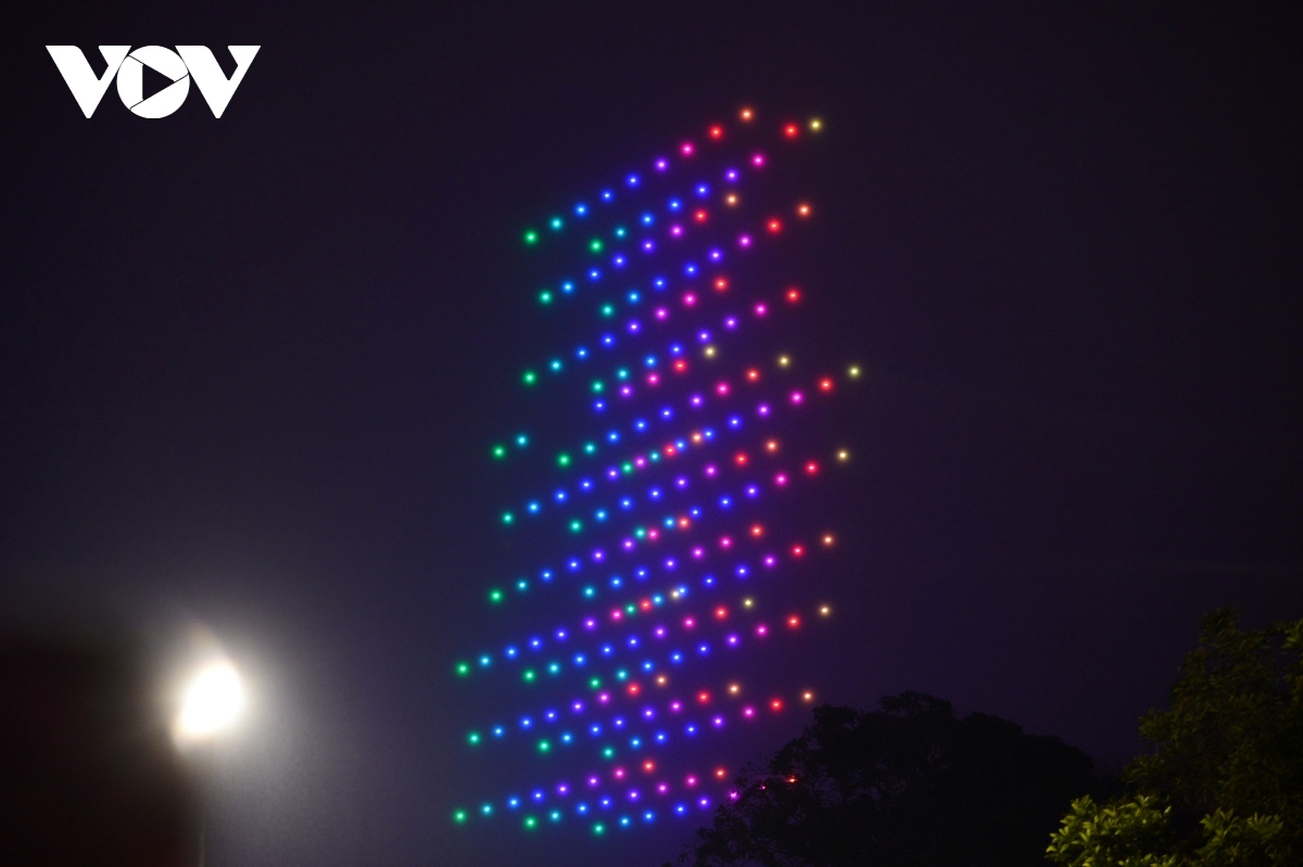 The programme brings visitors a new experience, a combination of modernity and an epic story based on the city’s history through a semi-realistic art show and a light show with laser mapping technology.