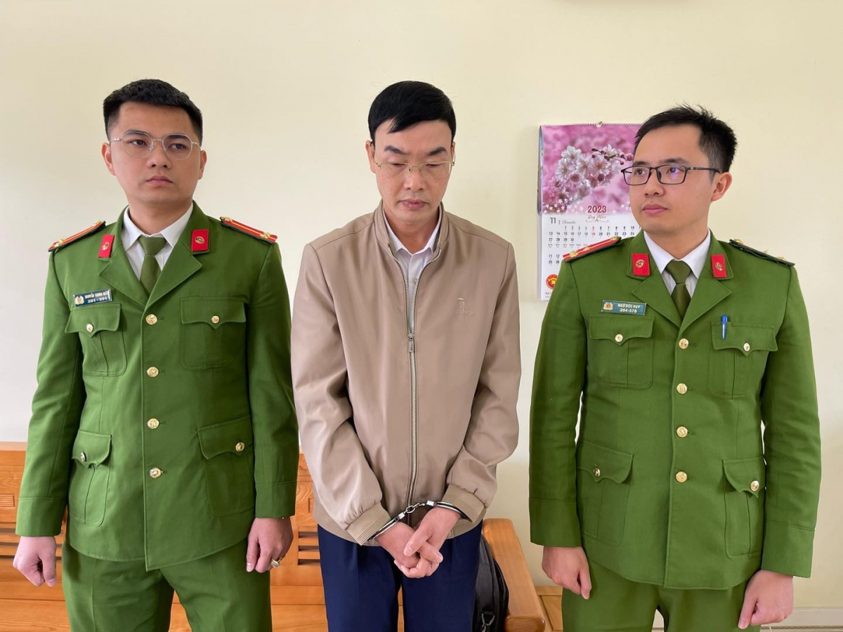 Ônn Nguyễn Văn Đoàn bị khởi tố về tội tham ô tài sản.