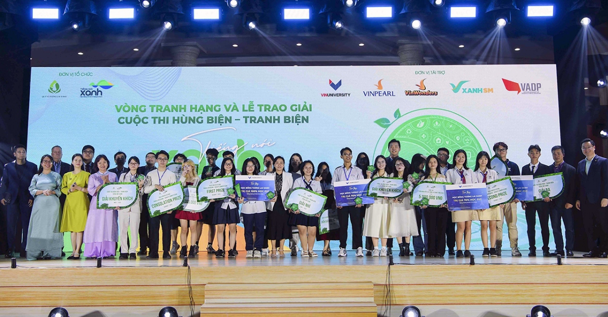 Cuộc thi tranh biện – hùng biện Tiếng nói Xanh mùa một đã khép lại với nhiều cảm xúc, khẳng định vị thế là một sân chơi trí tuệ bổ ích và ý nghĩa cho đông đảo học sinh cả nước