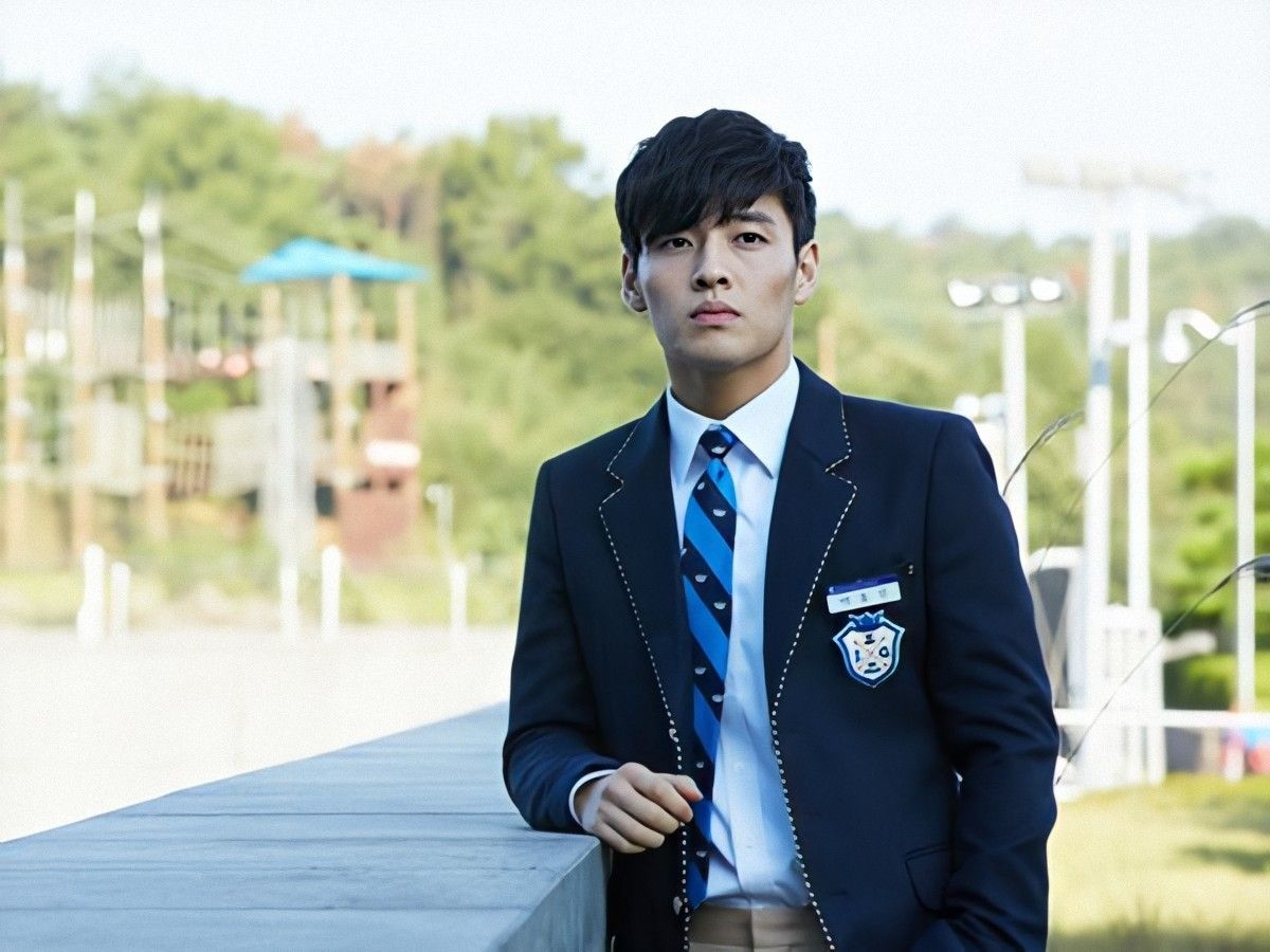 Cô nên duyên cùng chàng trai con luật sư Lee Hyo Shin (Kang Ha Neul) khác xa những đứa trẻ khác khi không tham vọng thừa kế.