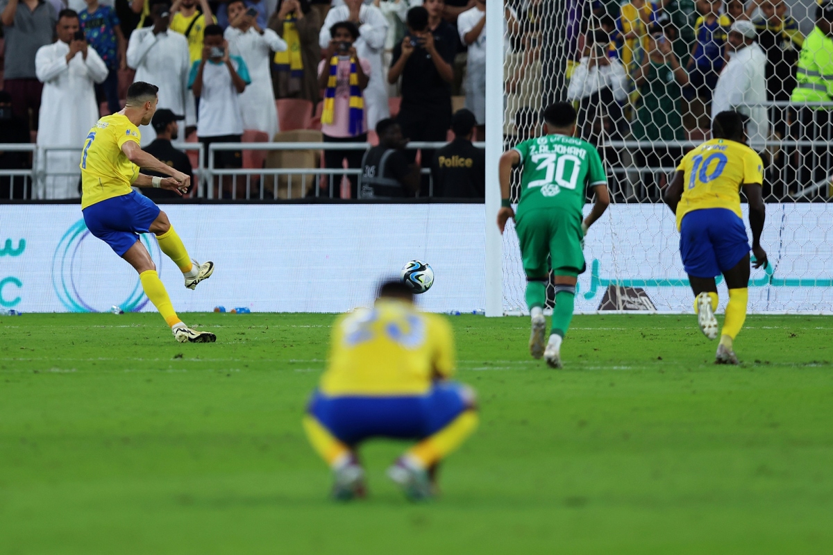 Ronaldo ghi bàn từ chấm phạt đền. (Ảnh: Getty)