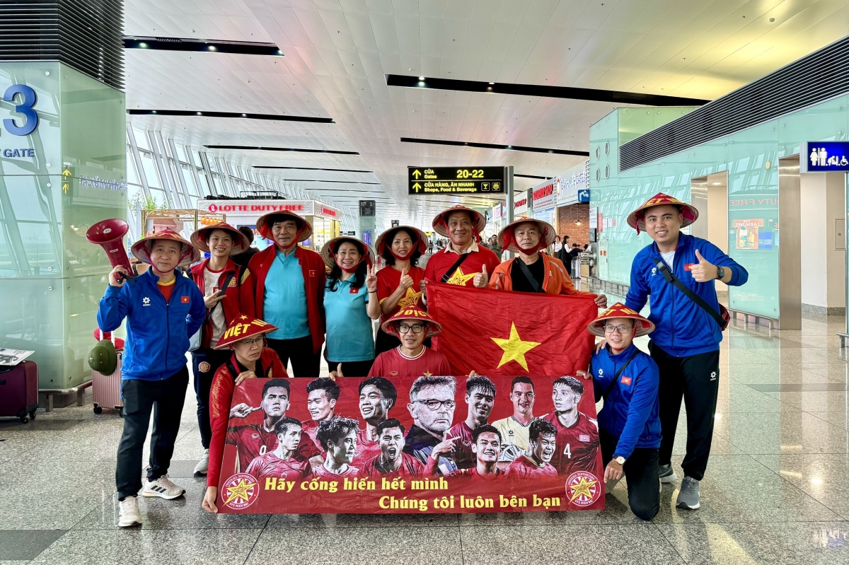 Có khoảng 70 CĐV sẽ góp mặt trên sân Bung Karno tối nay. 