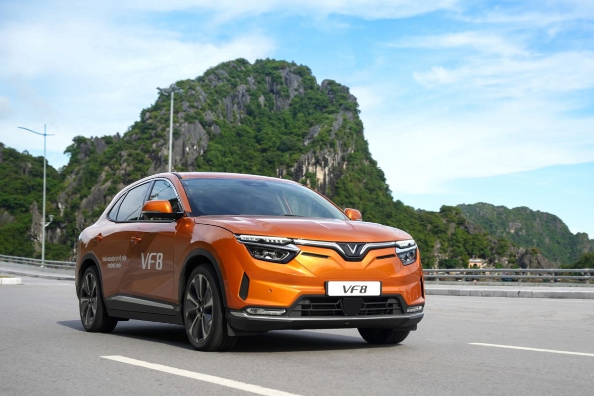 Những tính năng hỗ trợ lái nâng cao của xe điện VinFast được cộng đồng người dùng đánh giá cao.