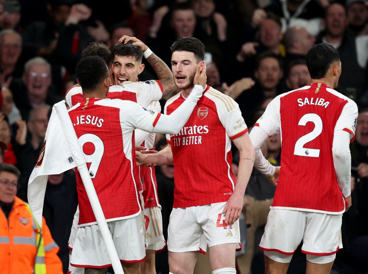 Arsenal tạm dẫn đầu Ngoại hạng Anh. (Ảnh: Reuters).