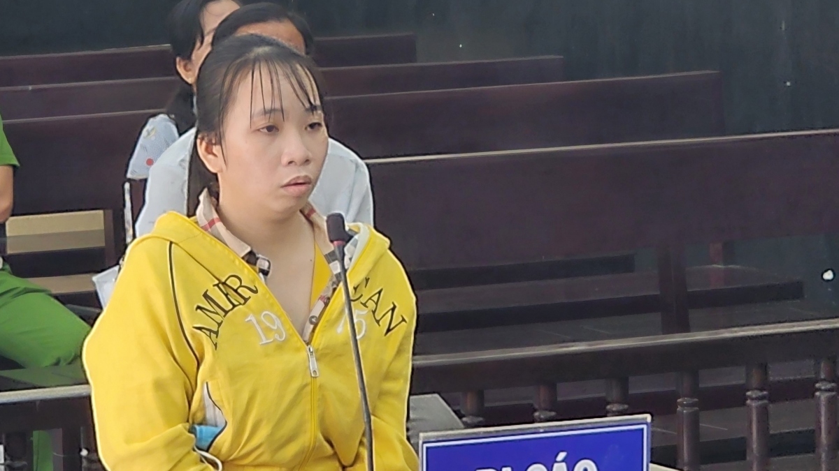 Nguyễn Thị Trúc Ly tại phiên xét xử.