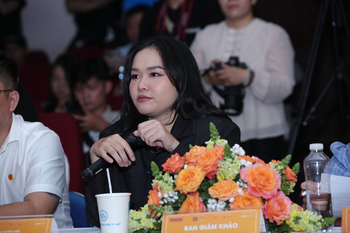 Biên đạo Huỳnh Mến