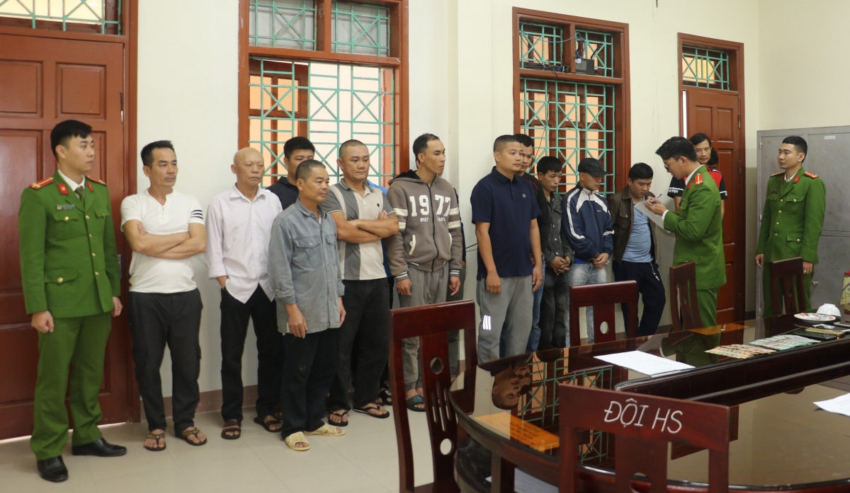 Các đối tượng đã chọn khu vực rừng sâu để sát phạt, ăn tiền nhau