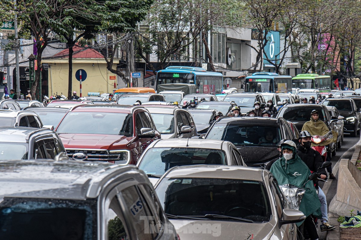 Cold temperatures are rare in March, with the weather also bringing light rain to the northern and central regions at the same time.