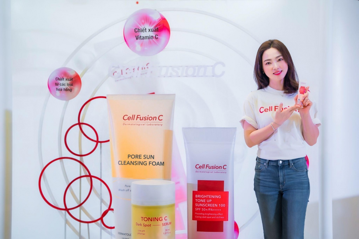 Cha Yu-ram - tuyển thủ bida Hàn Quốc xuất hiện rạng ngời