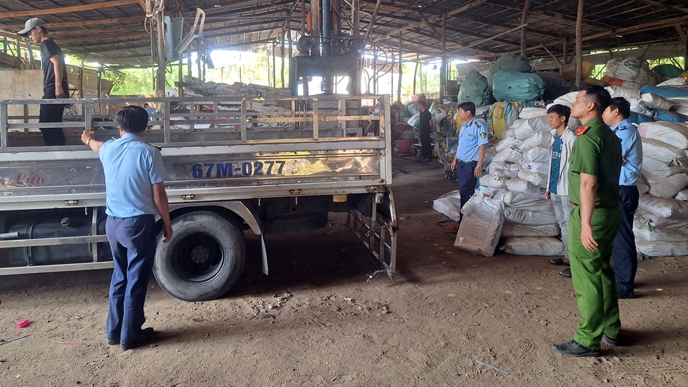 Xã hội tiêu dùng quan đến việc thực thi luật để bảo vệ những DN làm ăn chân chính tử tế, đồng thời nhắc nhở cảnh báo và xử lý những tổ chức, cá nhân vi phạm - Ảnh minh họa: DMS