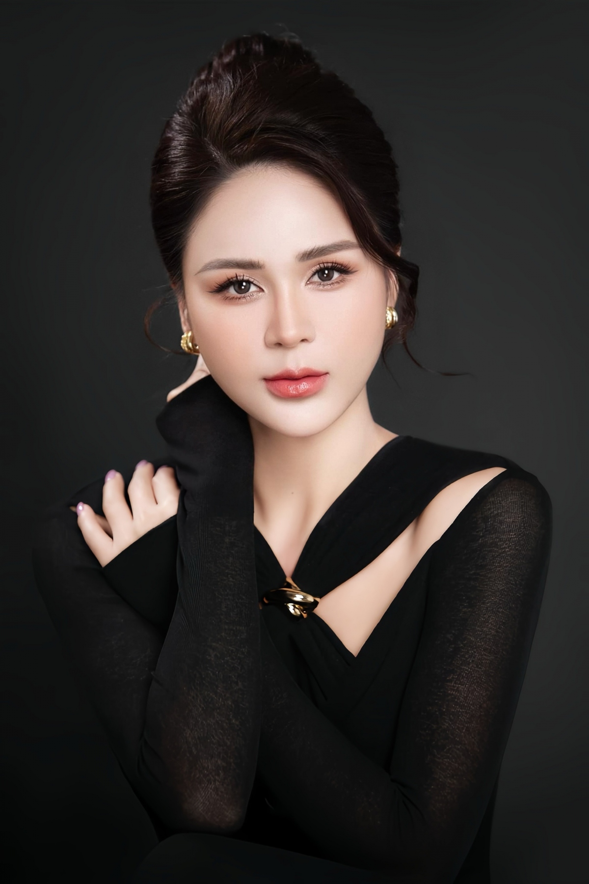 Vai An Nhiên đánh dấu lần đầu tiên Lương Thu Trang nhận vai phản diện trên màn ảnh. "Trong quá trình vào vai, tôi thấy nhân vật của mình đang đi quá xa nhưng dám chơi thì dám chịu. Phản diện là tuyến nhân vật tôi thích từ lâu nhưng thật sự tới thời điểm này, khi có cơ hội đó tôi lại lo sợ phải đối diện với dư luận thế nào", nữ diễn viên chia sẻ.