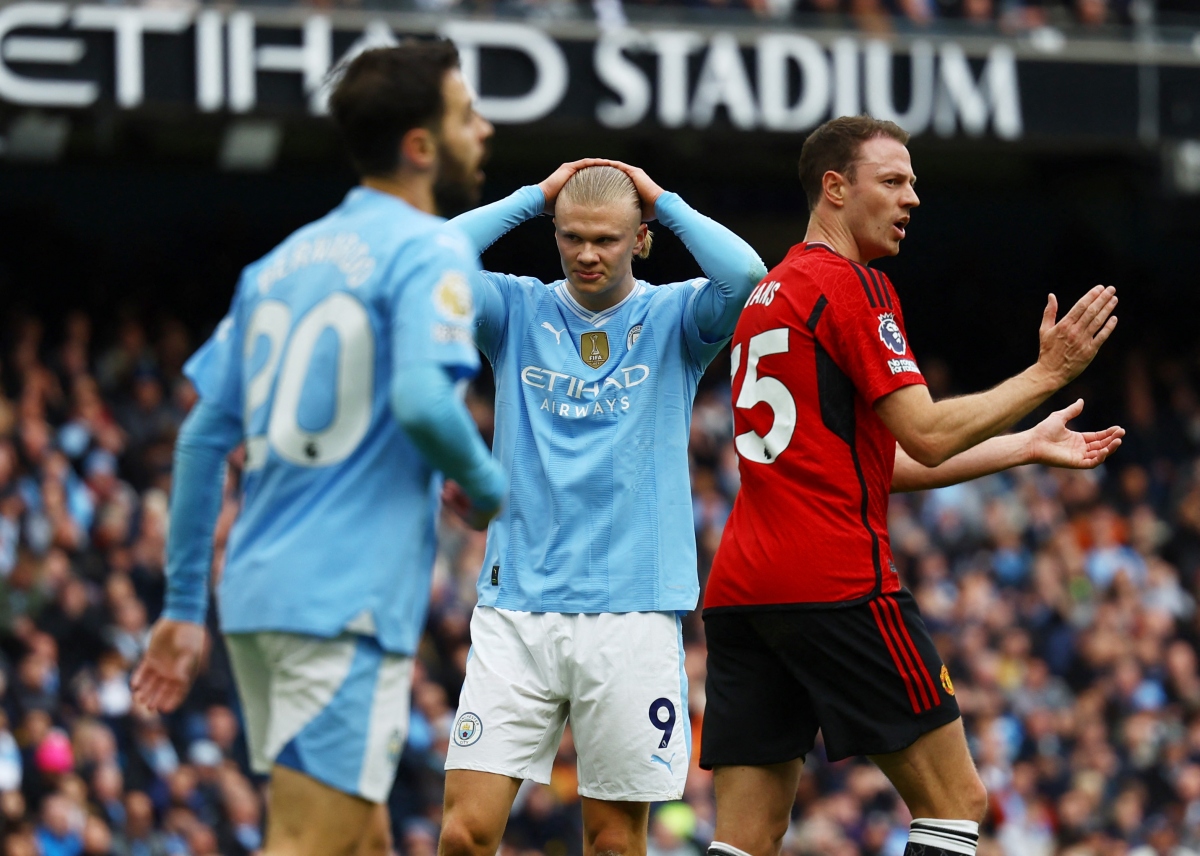 Haaland bỏ lỡ cơ hội mười mươi để gỡ hoà cho Man City. (Ảnh: Reuters)