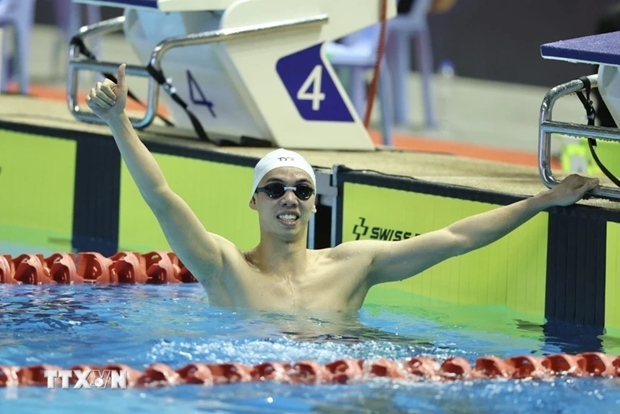 Swimmer Nguyen Huy Hoang 