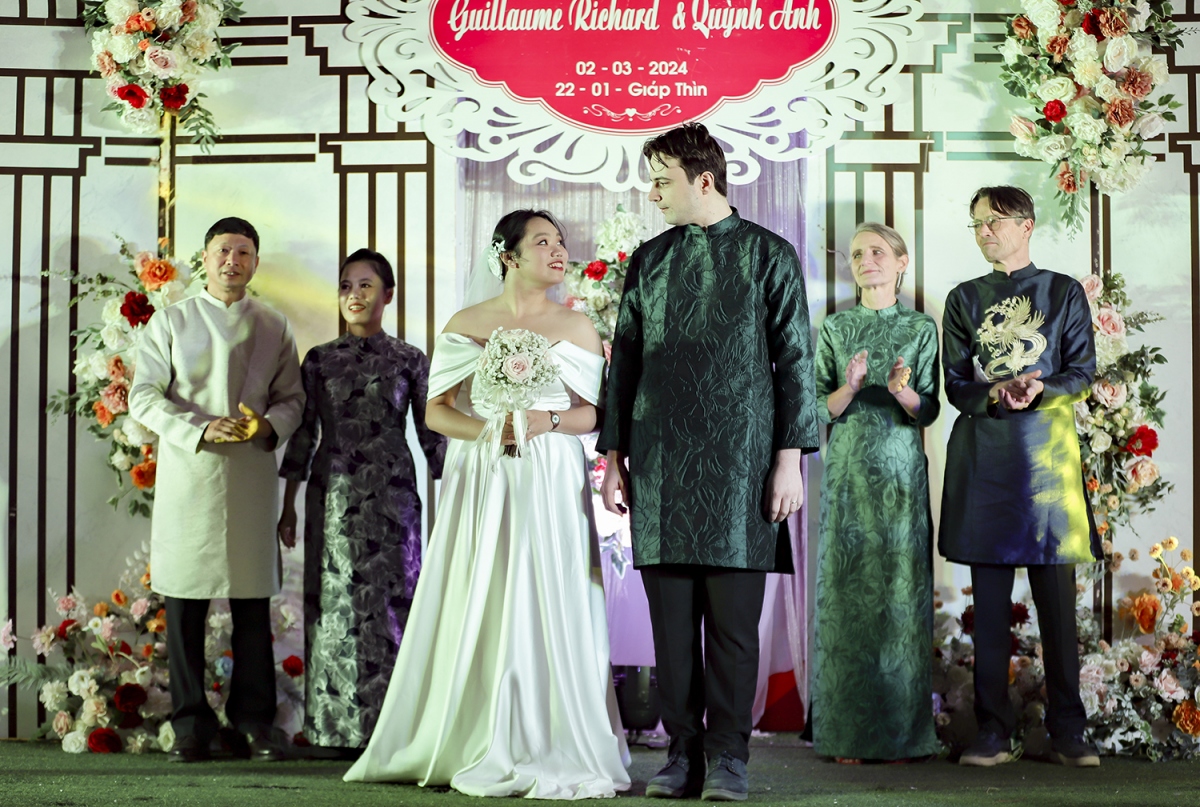 Những câu chuyện về lịch sử Chiến thắng Điện Biên Phủ đã thắp lên tình yêu của đôi bạn trẻ.