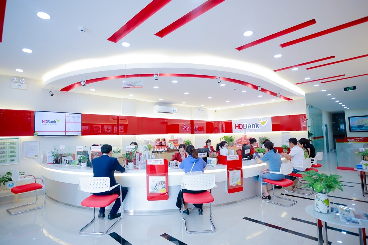 Từ tháng 3/2024, HDBank triển khai giải ngân hạn mức gần 5.000 tỷ đồng dành cho Lộc Trời - Tập đoàn dịch vụ nông nghiệp hàng đầu Việt Nam nhằm đáp ứng nhu cầu vốn mùa thu hoạch vụ Đông Xuân 2023-2024 tại khu vực Đồng bằng sông Cửu Long.