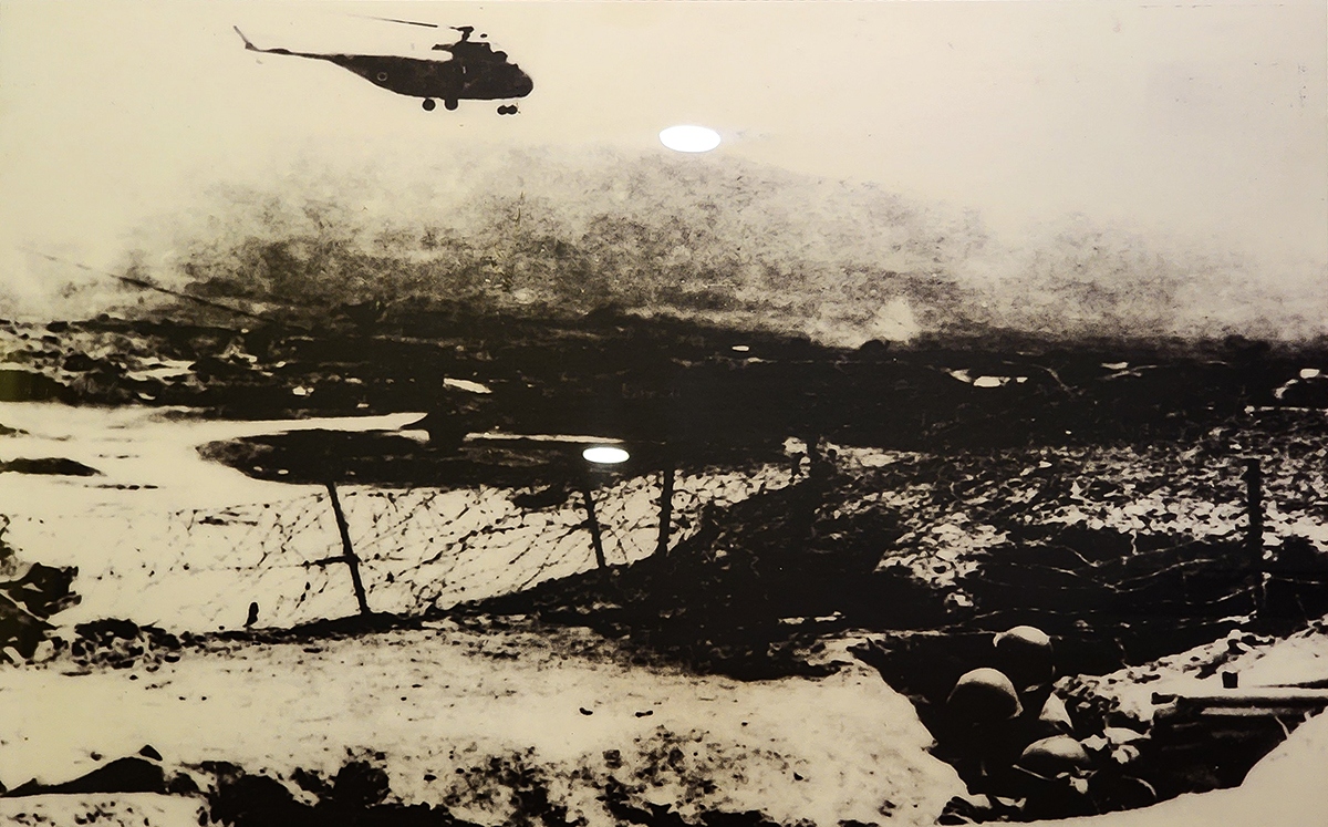 Đến ngày 30/3/1954 không một chiếc máy bay nào tiếp cận được với Sân bay Mường Thanh, sân bay bị vô hiệu hóa hoàn toàn. Điều này cho thấy, cầu hàng không mà Bộ chỉ huy Pháp đặt rất nhiều kỳ vọng trên thực tế lại không đáp ứng được nhu cầu ngày càng cấp thiết của Tập đoàn cứ điểm khổng lồ tại Điện Biên Phủ.