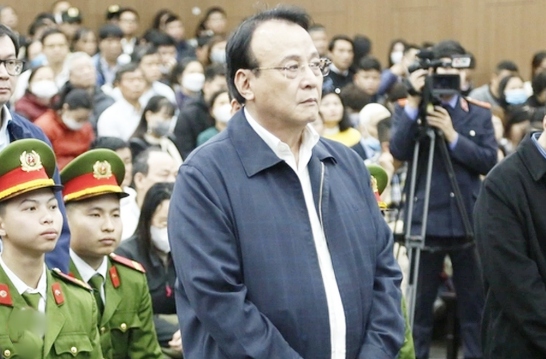 Chủ tịch Tân Hoàng Minh Đỗ Anh Dũng tại phiên tòa
