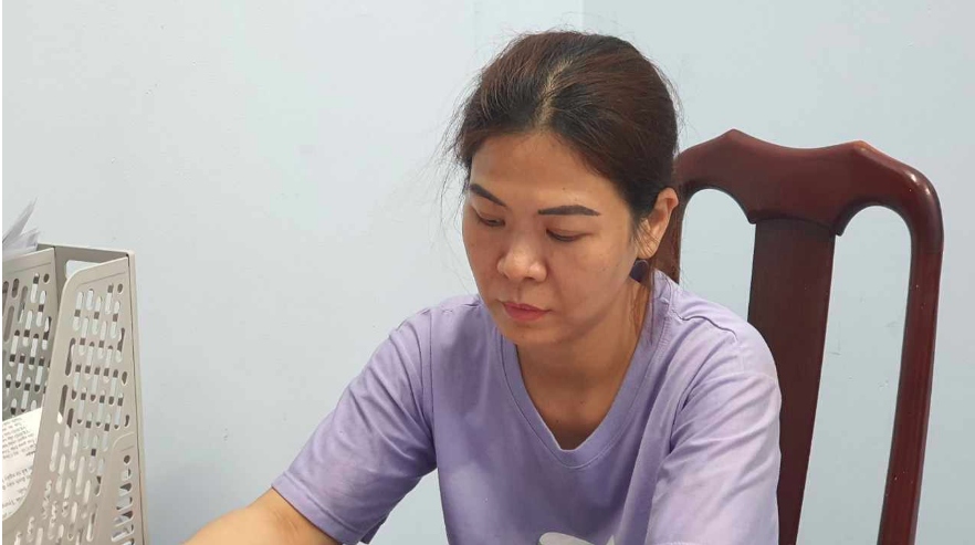 Bà Lương Thị Thanh Thúy tại cơ quan công an.