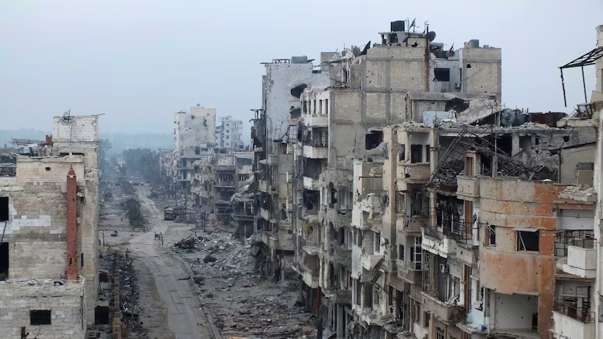 Hoang tàn cuộc nội chiến kéo dài tròn 13 năm qua tại Syria (Ảnh: Reuters)