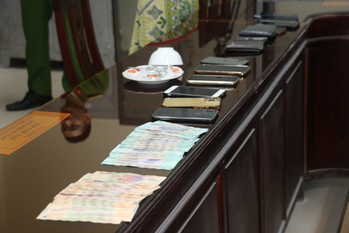 Tang vật vụ án
