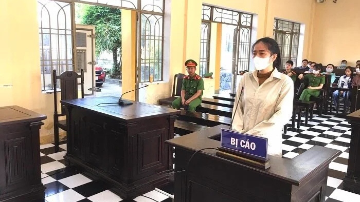 Ba bị cáo tại phiên tòa sơ thẩm đang diễn ra